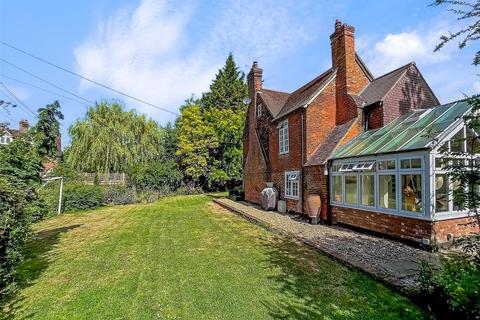 5 bedroom detached house for sale, Haviker Street, Tonbridge TN12