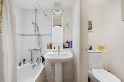 1 bedroom flat to rent, Longridge Road, London, SW5