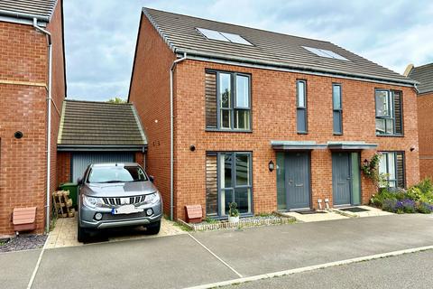 3 bedroom semi-detached house for sale, Barbados Road, Bordon GU35