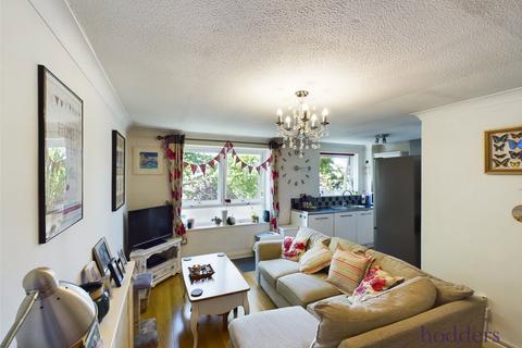 1 bedroom apartment for sale, Wellingtonia House, 135 Church Road, Addlestone, Surrey, KT15