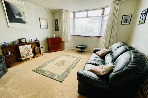 2 bedroom semi-detached bungalow for sale, Brookmans Close, Upminster RM14