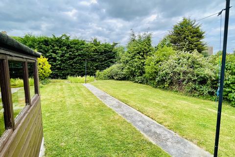 23 Brookmans Close, Upminster, RM14 1SJ