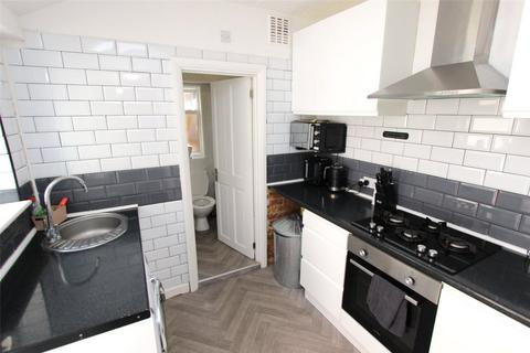 3 bedroom terraced house to rent, Rochefort Drive, Rochford, Essex, SS4