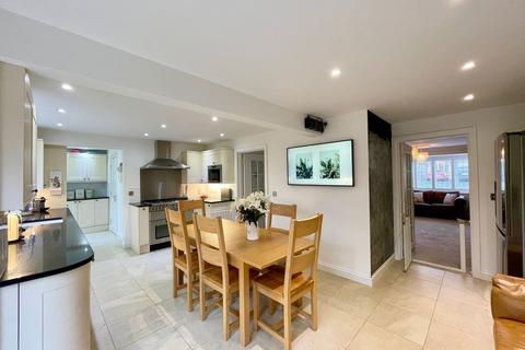 4 bedroom detached house for sale, Spring Gardens, Newbury RG20