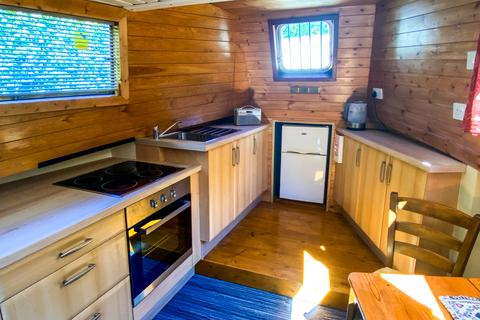 1 bedroom houseboat for sale, Benbow Waye, Uxbridge UB8