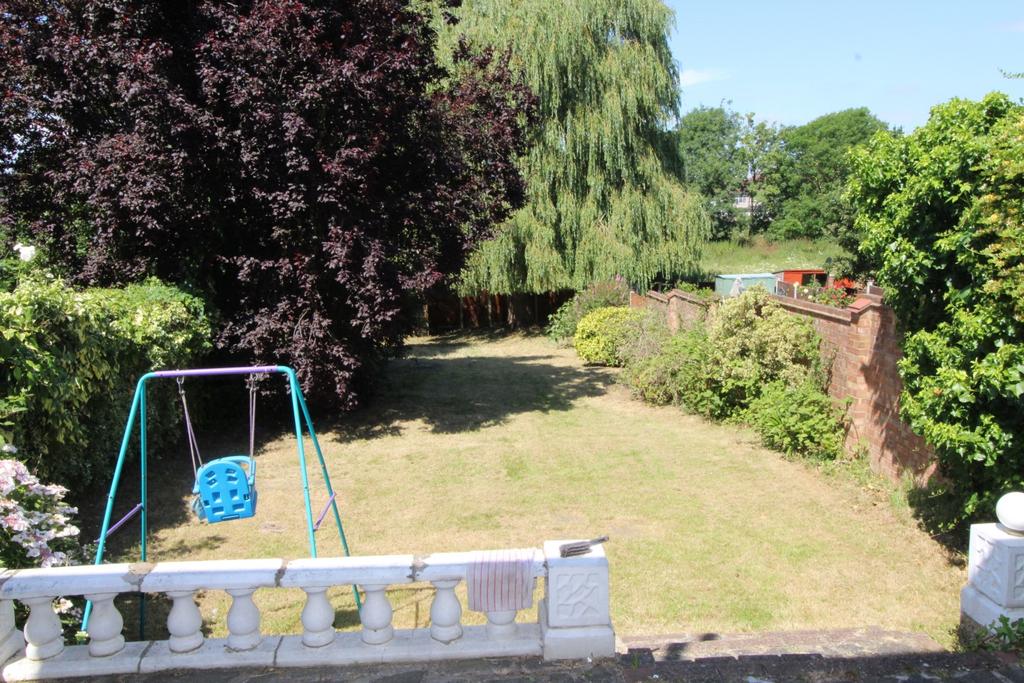 Garden i