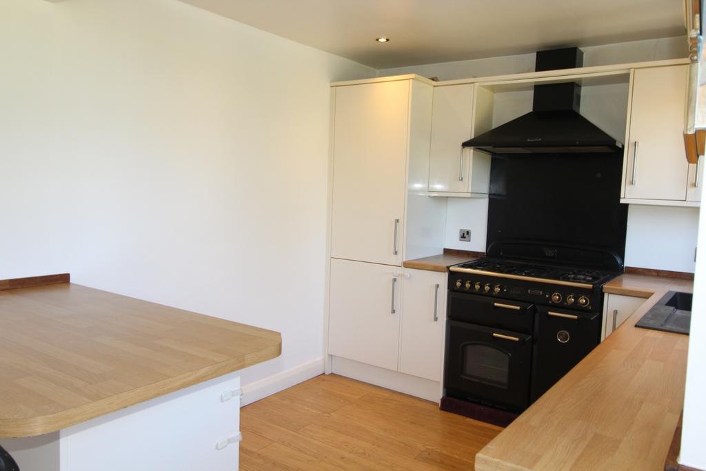 Kitchen i