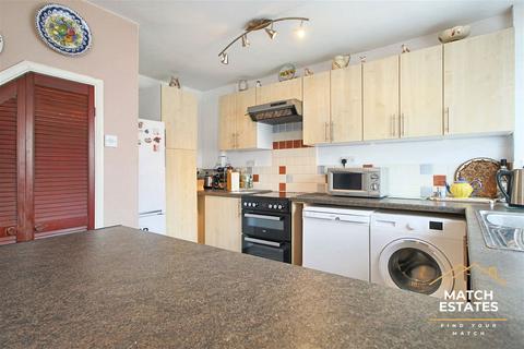 3 bedroom semi-detached house for sale, Linksway, Folkestone CT19