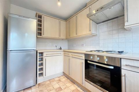 2 bedroom flat for sale, Eastleigh