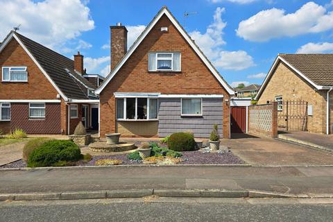 3 bedroom detached bungalow for sale, Milverton Crescent, Abington, Northampton NN3 3AT