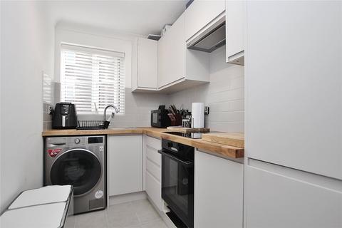 2 bedroom flat for sale, Anchor Hill, Woking GU21