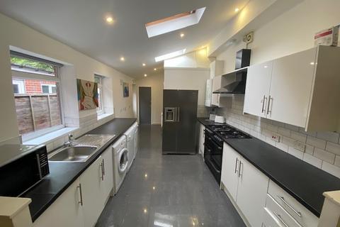 6 bedroom terraced house for sale, Tiverton Road, Birmingham B29