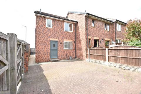 3 bedroom end of terrace house for sale, Nixon Avenue, Leeds, West Yorkshire