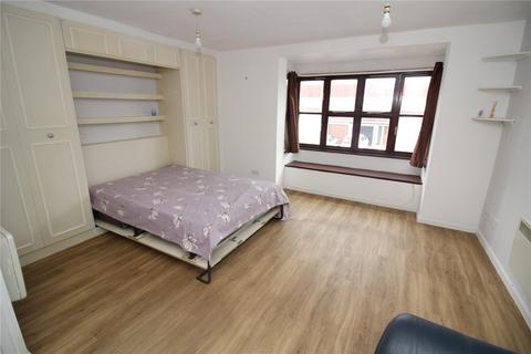 Studio to rent, Milton Road, Swanscombe DA10