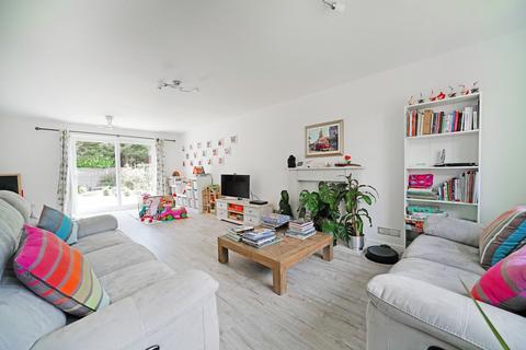 6 Fullbrook Close, Shirley, Solihull, B90 4UB