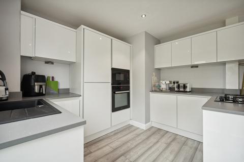 25 Letterfearn Drive, Glasgow, G23 5JL