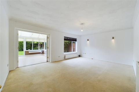 4 bedroom detached house to rent, Impstone Road, Pamber Heath, Tadley, Hampshire, RG26