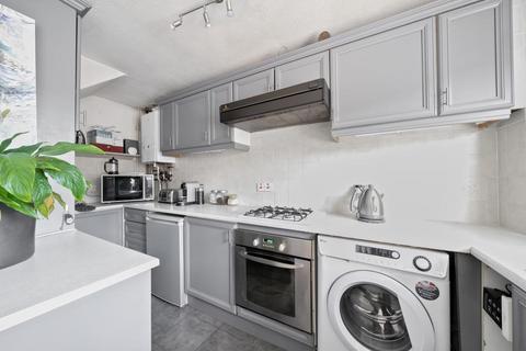 3 bedroom end of terrace house for sale, Sunbury-On-Thames,  Surrey,  TW16