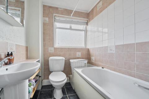 3 bedroom end of terrace house for sale, Sunbury-On-Thames,  Surrey,  TW16