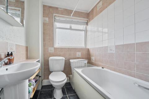 29 Falcon Way, Sunbury-on-thames, TW16 6JN