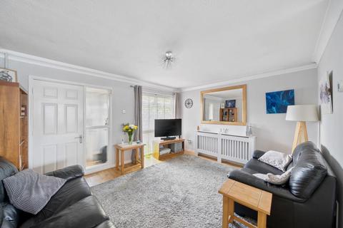 29 Falcon Way, Sunbury-on-thames, TW16 6JN