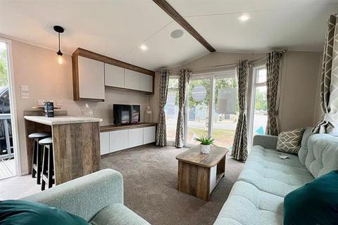 3 bedroom static caravan for sale, Tattershall Lakes Country Park