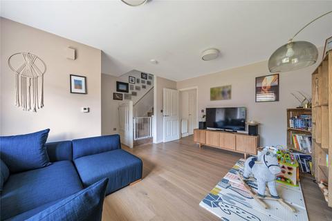 3 bedroom end of terrace house for sale, Wycliffe Avenue, Surrey KT15