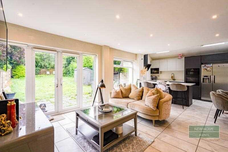 Summerhill Drive, Maghull 3 bed semidetached house £320,000