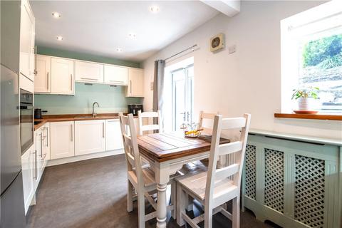 2 bedroom end of terrace house for sale, Manor Drive, Bingley, West Yorkshire, BD16