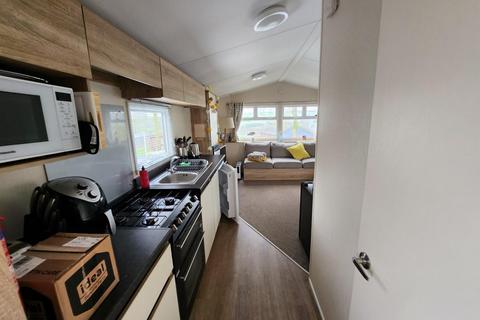 2 bedroom lodge for sale, Juliots Well Holiday Park