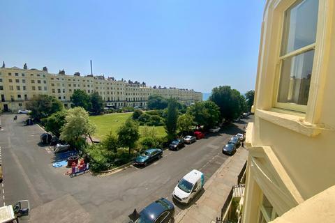 2 bedroom flat for sale, Brunswick Square, Hove, BN3