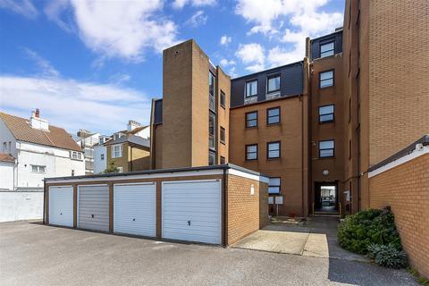 2 bedroom ground floor flat for sale, The Marina, Deal, Kent