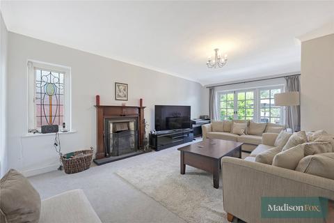 4 bedroom detached house for sale, Hillcrest Road, Essex IG10