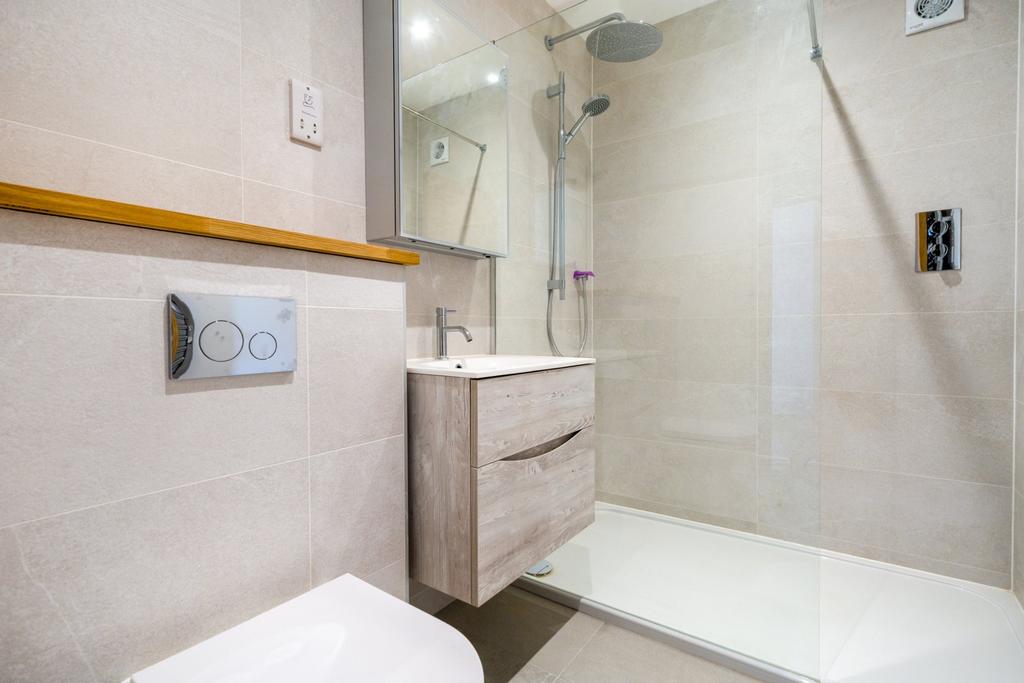 Ensuite Shower Room