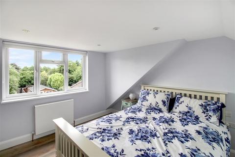 3 Denham Close, Denham, Uxbridge, UB9 4EE