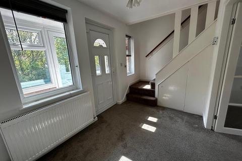 3 bedroom semi-detached house to rent, Queslett Road, Birmingham B43