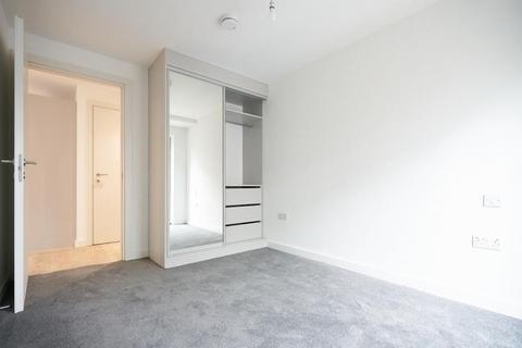 2 bedroom apartment to rent, Apt 8 :: The Quarters