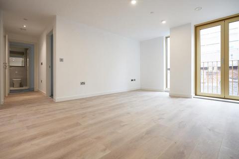 2 bedroom apartment to rent, Apt 8 :: The Quarters