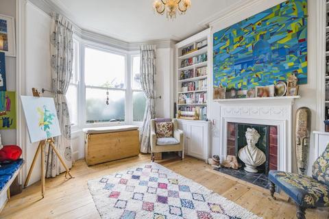 4 bedroom semi-detached house for sale, Montrave Road, Penge