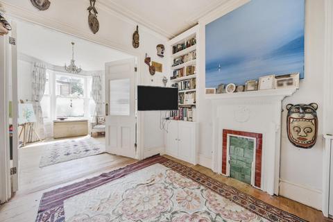 5 bedroom semi-detached house for sale, Montrave Road, Penge