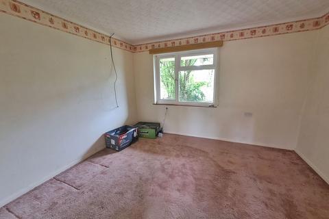 1 bedroom semi-detached bungalow for sale, Paradise Way, Chapel Row, RG7