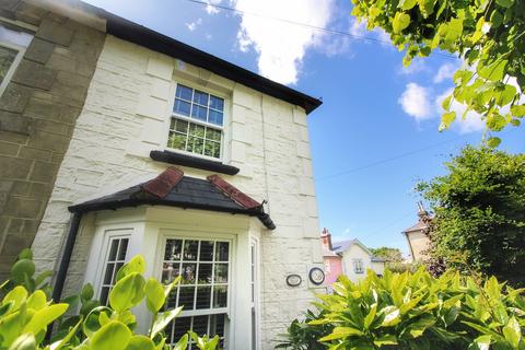 2 bedroom end of terrace house for sale, Mitchell Avenue, Ventnor, Isle Of Wight. PO38 1DP