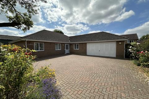 3 bedroom detached bungalow for sale, Manor Court Road, Witchford, Ely