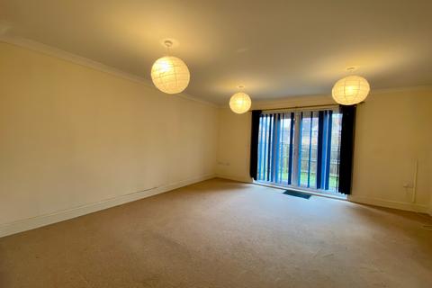 4 bedroom townhouse to rent, Bloomsfield Road, Haverhill - Suffolk, CB9