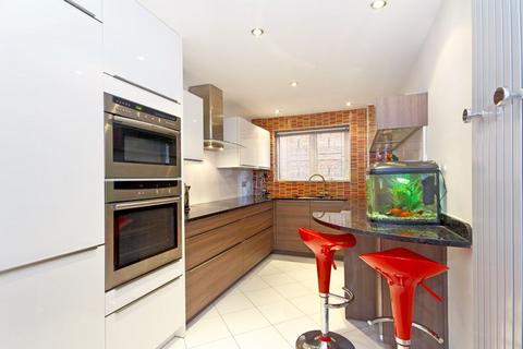 2 bedroom apartment to rent, Witley Court, 68 Worple Road, LONDON, SW19