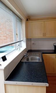 2 bedroom house to rent, Amderley Drive, Norwich NR4