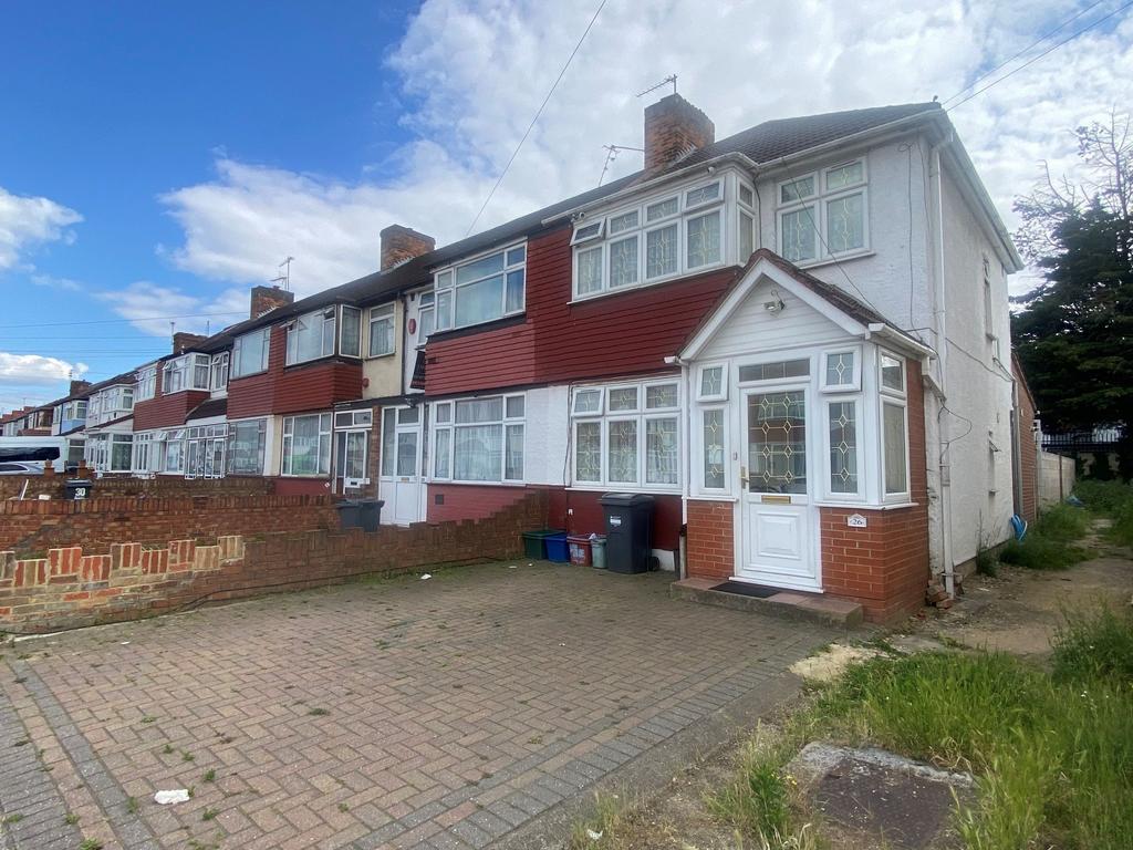 Wentworth Road, Southall 3 bed terraced house for sale £550,000