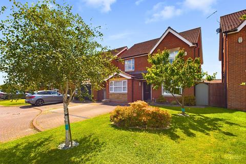 4 bedroom detached house for sale, Fenland Court, North Lincolnshire DN18