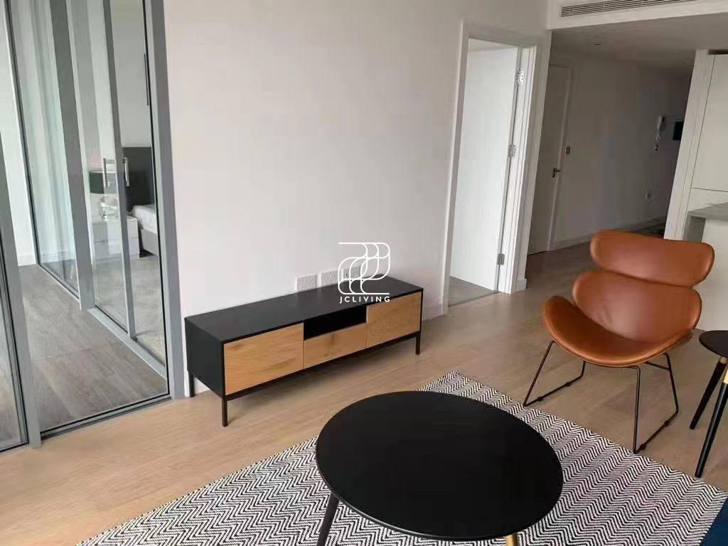 10 Marsh Wall, London , E14 9 GU