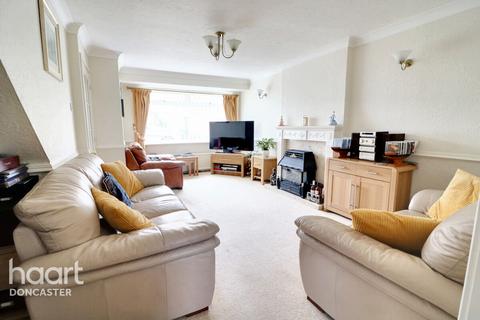 3 bedroom detached house for sale, Cedar Close, Balby, Doncaster